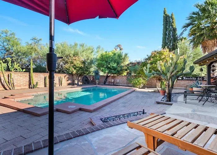 Southwest Gem-pool & Mountain Views *