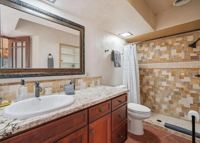 Holiday home Southwest Gem-pool & Mountain Views