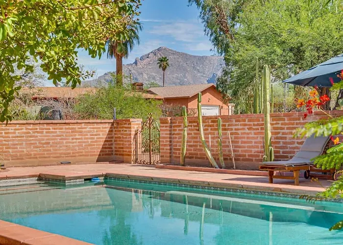 Holiday home Southwest Gem-pool & Mountain Views